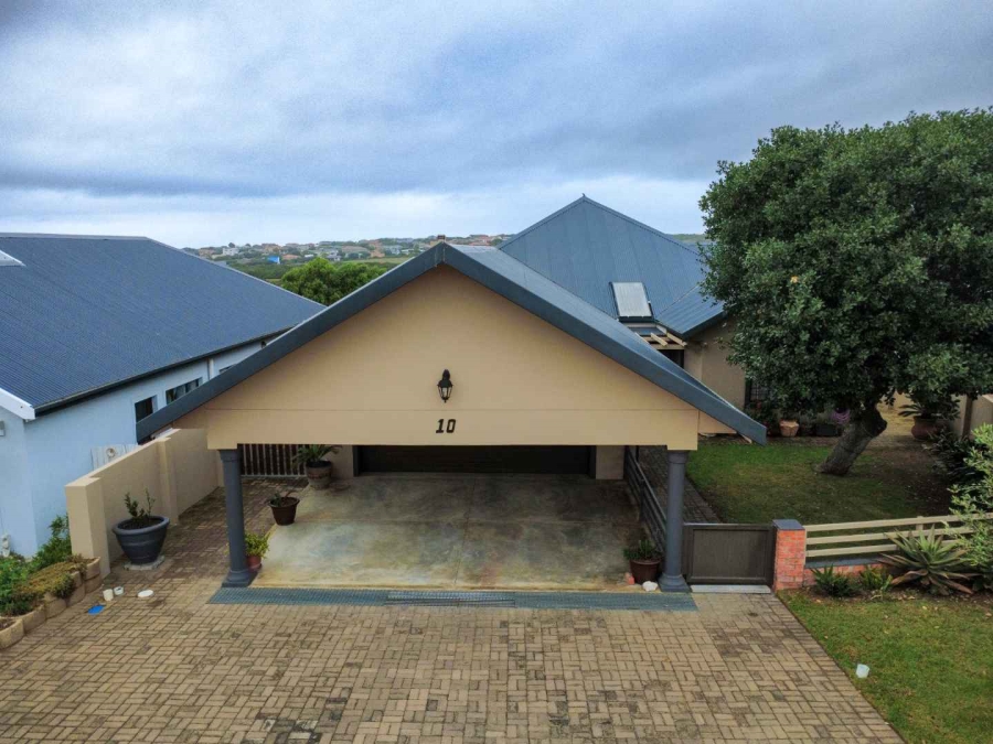 3 Bedroom Property for Sale in Stilbaai Wes Western Cape